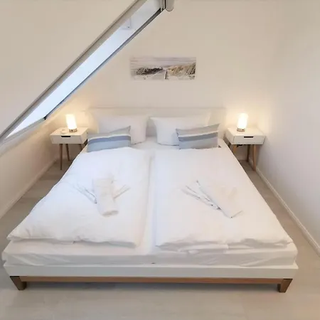 Mit Meerblick Und Gartennutzung - Haus Inselwind Meersicht